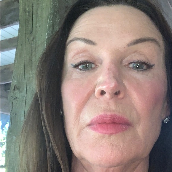 Meet your Posher, Kim - Picture 1 of 1